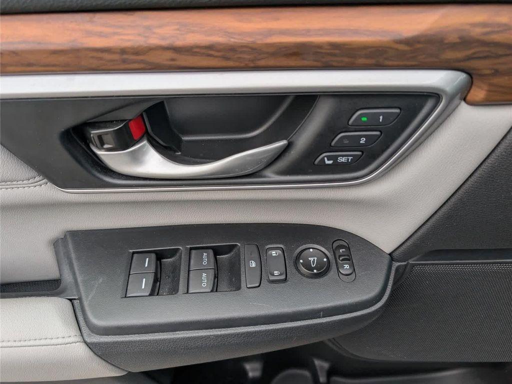 used 2020 Honda CR-V car, priced at $26,933