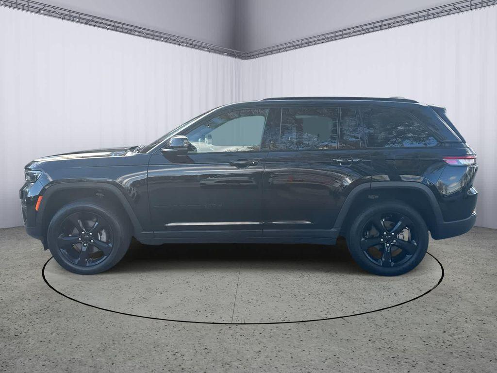 used 2023 Jeep Grand Cherokee car, priced at $30,618