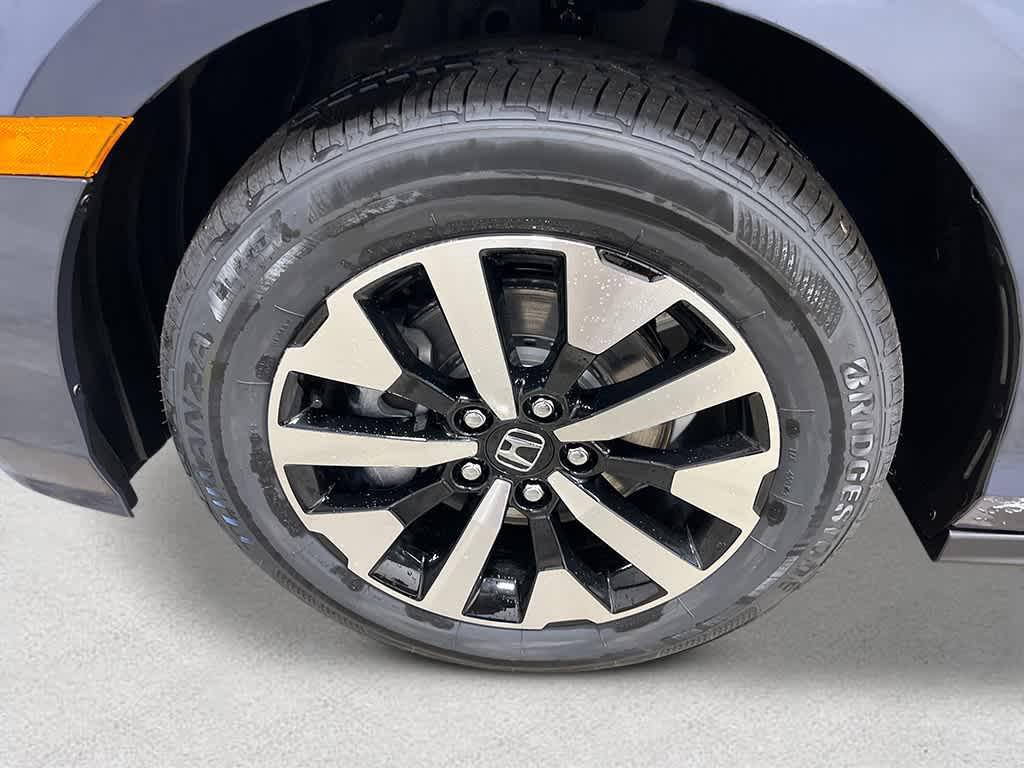 new 2026 Honda Odyssey car, priced at $43,290