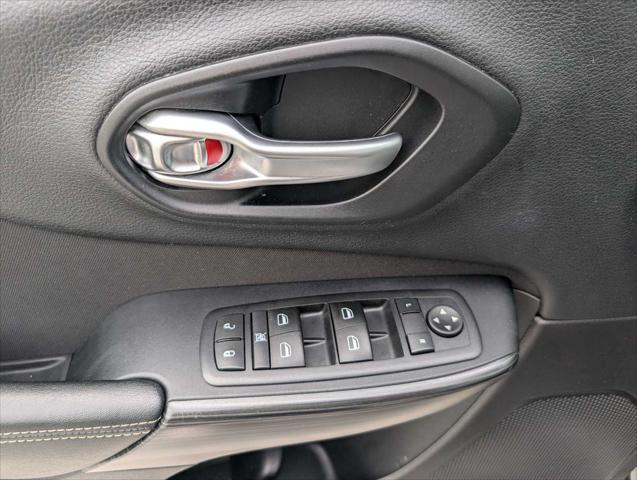 used 2015 Jeep Cherokee car, priced at $8,500