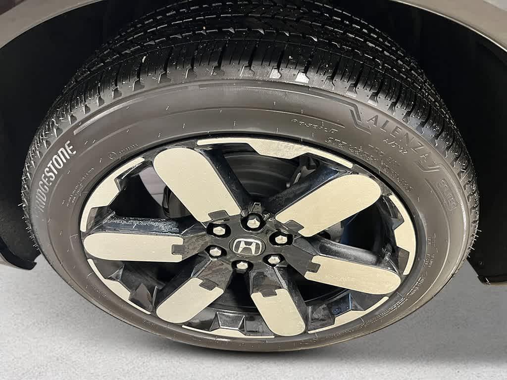 new 2025 Honda Prologue car, priced at $59,805