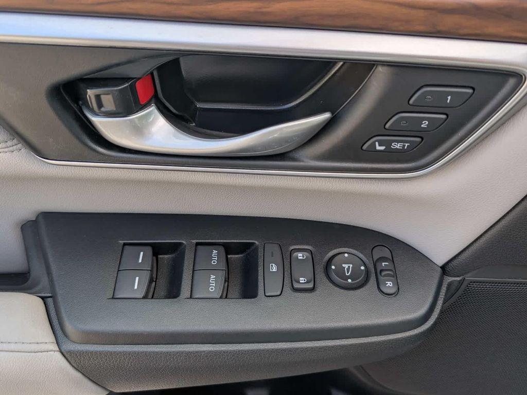 used 2022 Honda CR-V car, priced at $29,215
