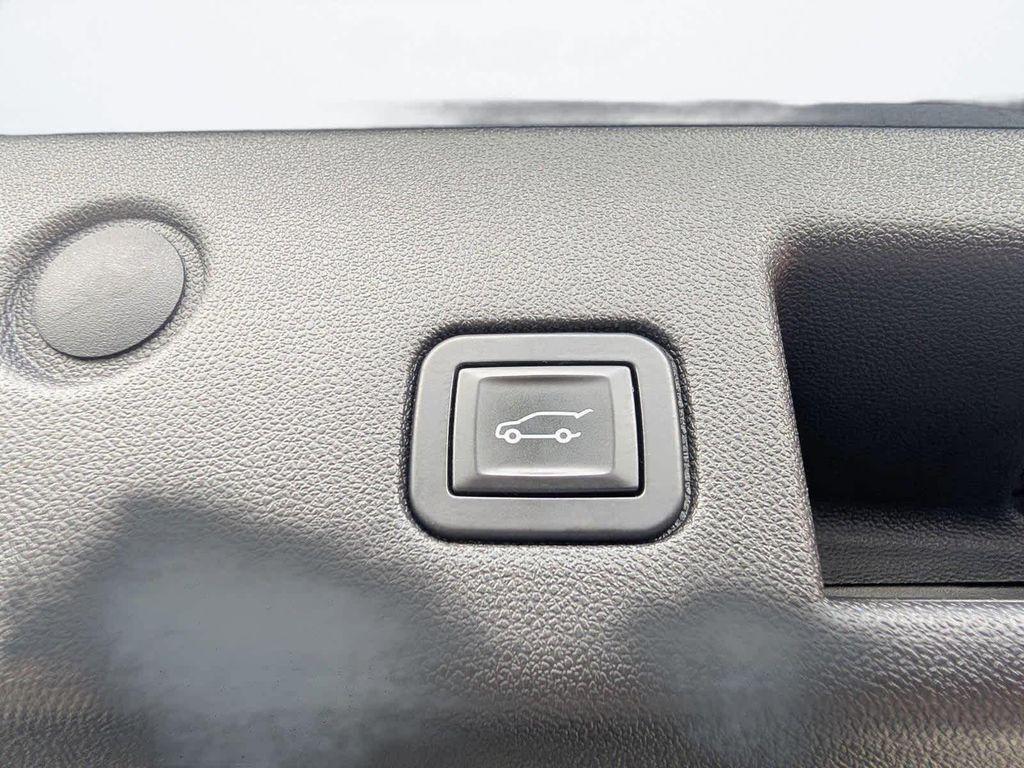 used 2018 Chevrolet Equinox car, priced at $8,999