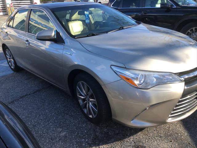 used 2015 Toyota Camry Hybrid car, priced at $14,999