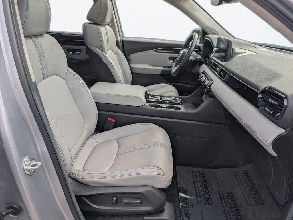 used 2024 Honda Pilot car, priced at $42,988
