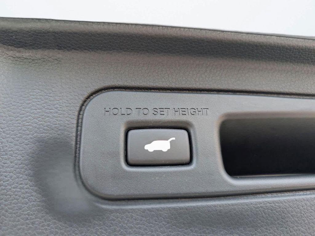 used 2024 Honda Pilot car, priced at $42,988