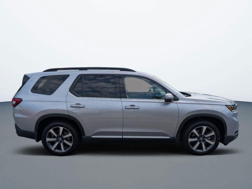 used 2024 Honda Pilot car, priced at $42,988