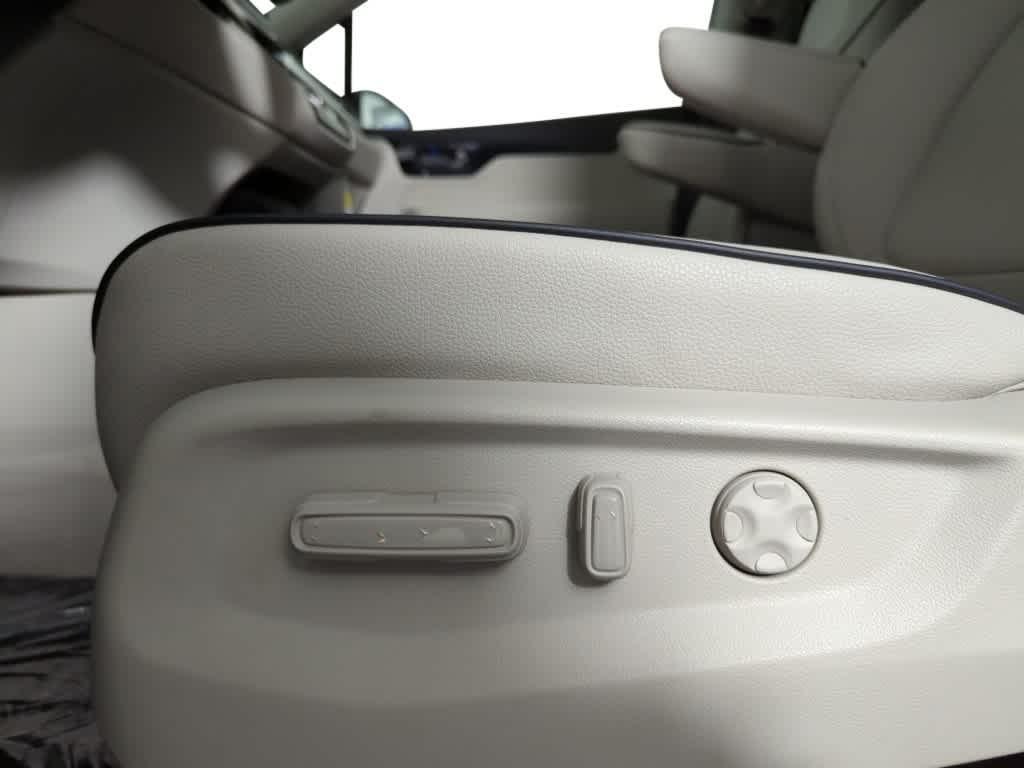 new 2026 Honda Odyssey car, priced at $47,990