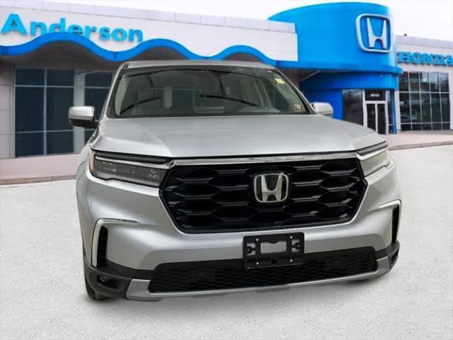 new 2025 Honda Pilot car, priced at $44,223
