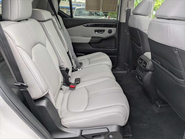 used 2023 Honda Pilot car, priced at $42,673