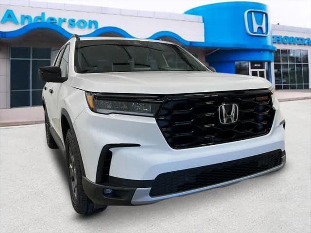 new 2025 Honda Pilot car, priced at $51,250