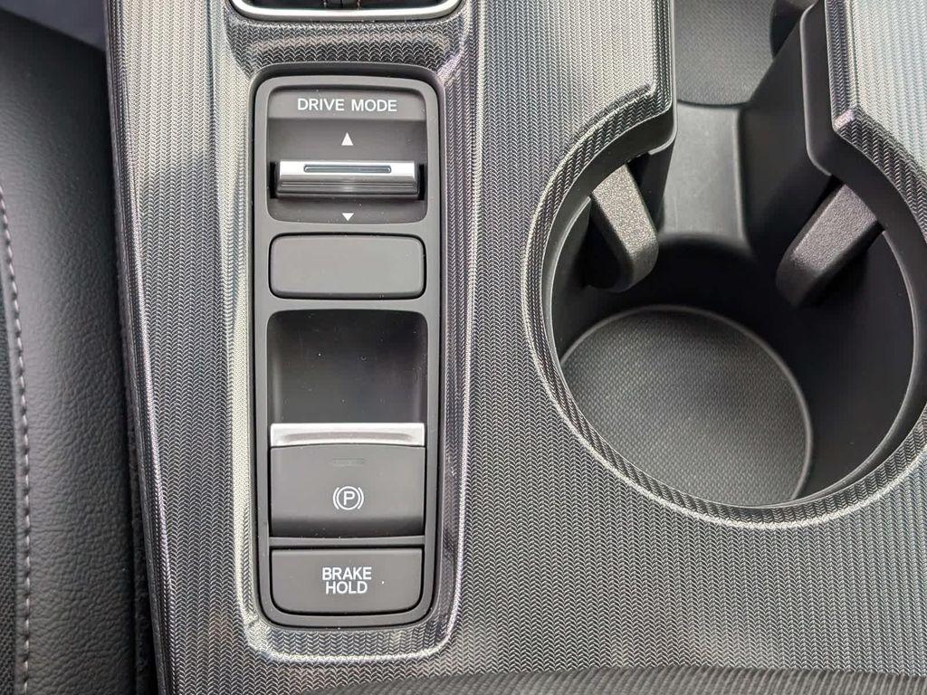 used 2025 Honda Civic Hybrid car, priced at $29,060