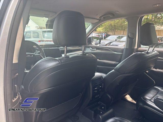 used 2023 Jeep Grand Cherokee L car, priced at $30,795