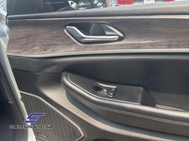 used 2023 Jeep Grand Cherokee L car, priced at $30,795