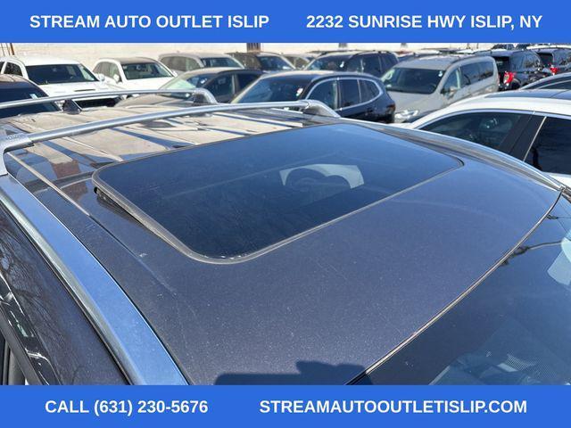 used 2021 Toyota Highlander car, priced at $28,695