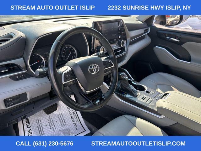 used 2021 Toyota Highlander car, priced at $28,695