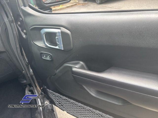used 2021 Jeep Gladiator car, priced at $27,695