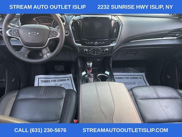used 2022 Chevrolet Traverse car, priced at $33,695