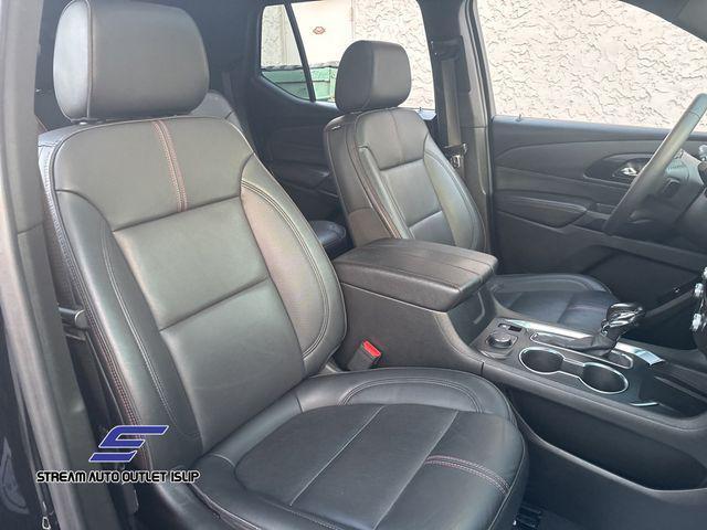 used 2022 Chevrolet Traverse car, priced at $33,695
