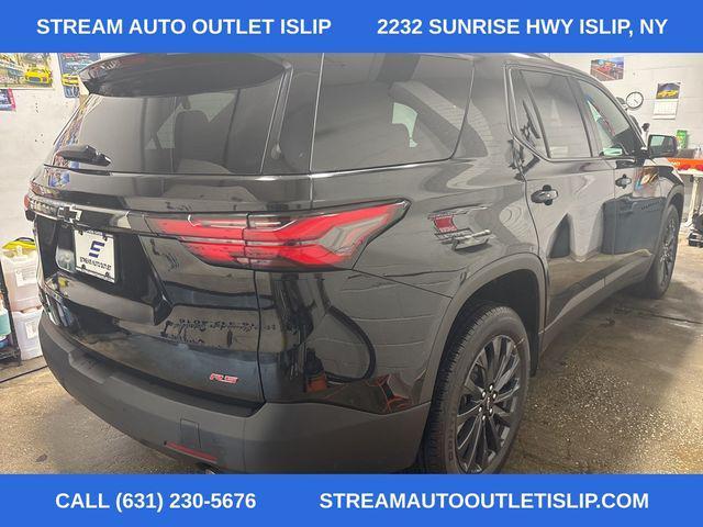 used 2022 Chevrolet Traverse car, priced at $33,695
