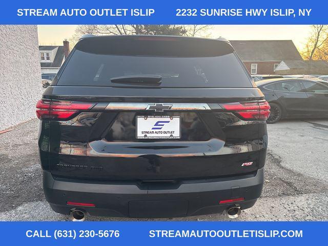 used 2022 Chevrolet Traverse car, priced at $33,695