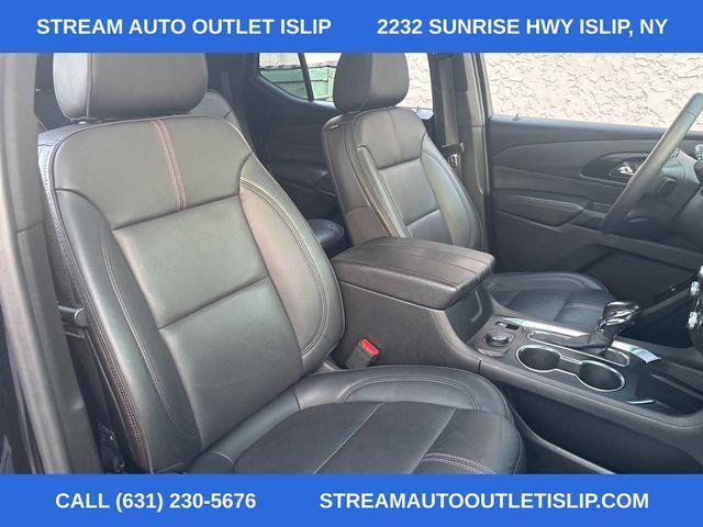 used 2022 Chevrolet Traverse car, priced at $33,695