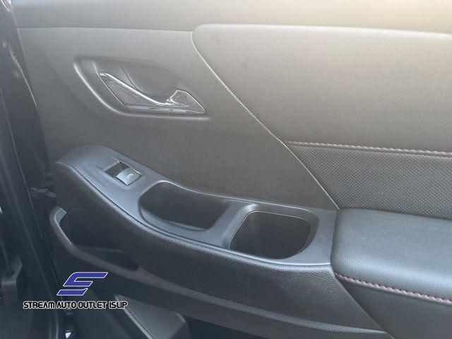 used 2022 Chevrolet Traverse car, priced at $33,695