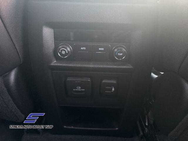 used 2022 Chevrolet Traverse car, priced at $33,695