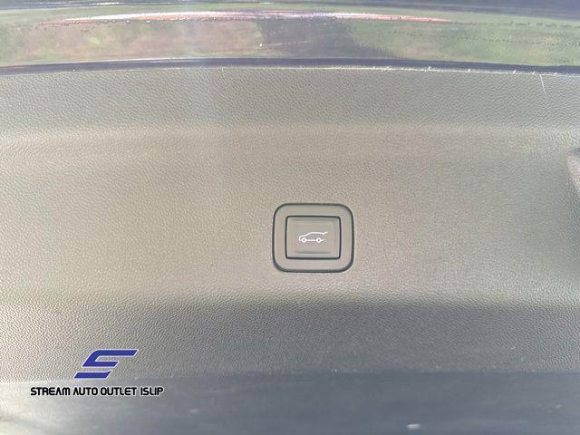 used 2021 GMC Yukon XL car, priced at $54,695