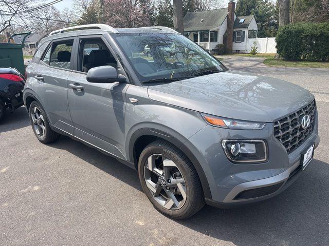 used 2022 Hyundai Venue car, priced at $13,995