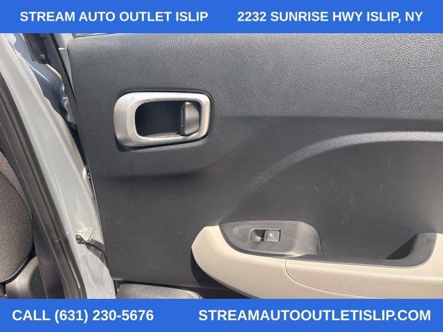 used 2022 Hyundai Venue car, priced at $13,995