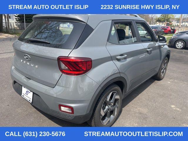 used 2022 Hyundai Venue car, priced at $13,995