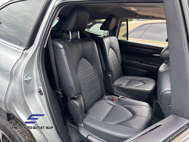 used 2022 Toyota Highlander car, priced at $34,895