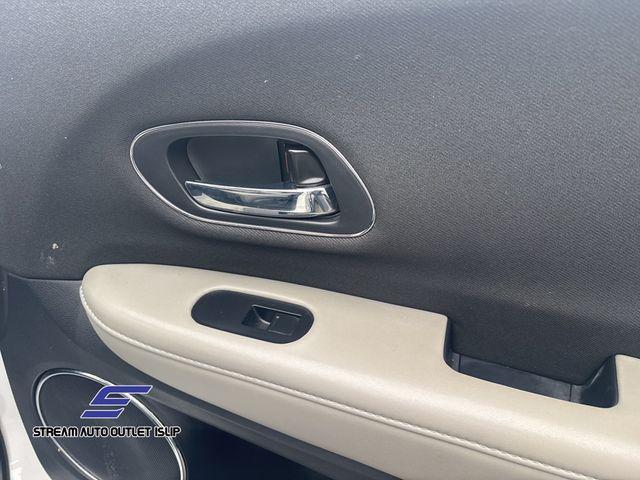 used 2022 Honda HR-V car, priced at $19,495