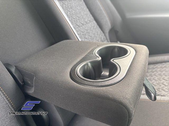used 2022 Chevrolet Equinox car, priced at $17,995