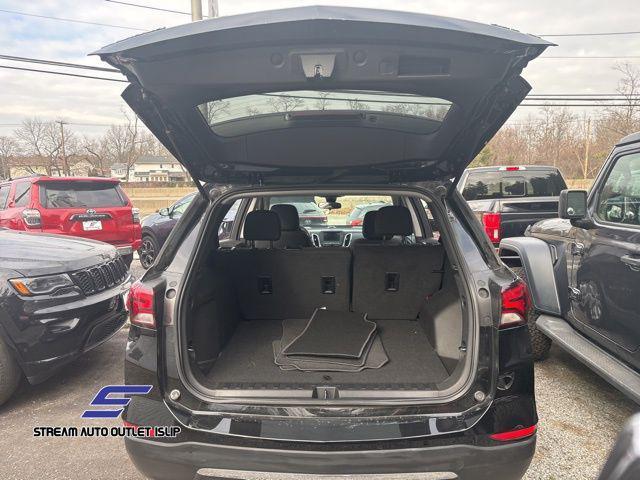 used 2022 Chevrolet Equinox car, priced at $17,995