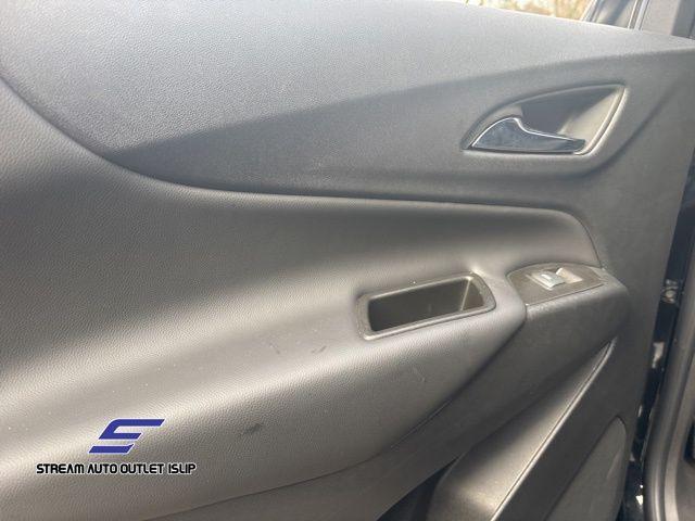 used 2022 Chevrolet Equinox car, priced at $17,995