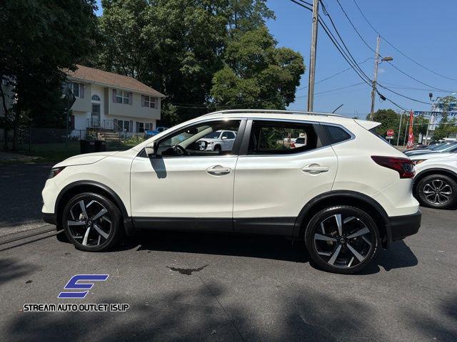 used 2021 Nissan Rogue Sport car, priced at $18,995