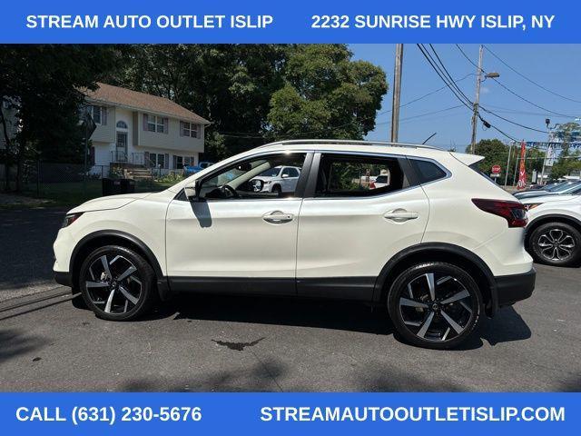 used 2021 Nissan Rogue Sport car, priced at $17,990