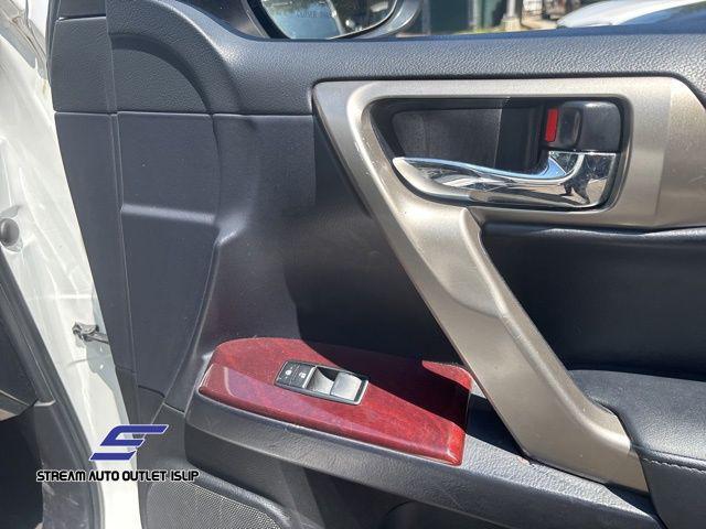 used 2019 Lexus GX 460 car, priced at $27,395