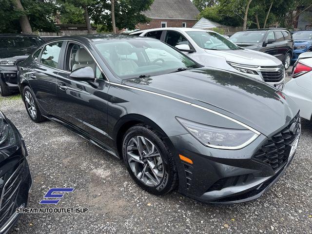 used 2023 Hyundai Sonata car, priced at $18,395