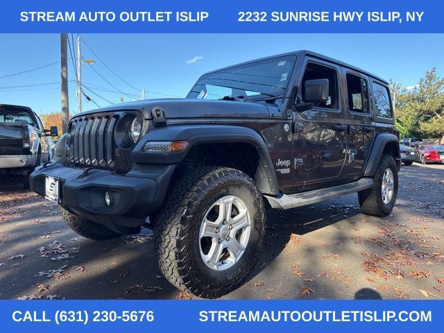 used 2019 Jeep Wrangler Unlimited car, priced at $25,698