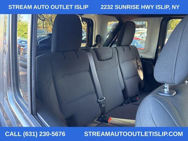 used 2019 Jeep Wrangler Unlimited car, priced at $25,698