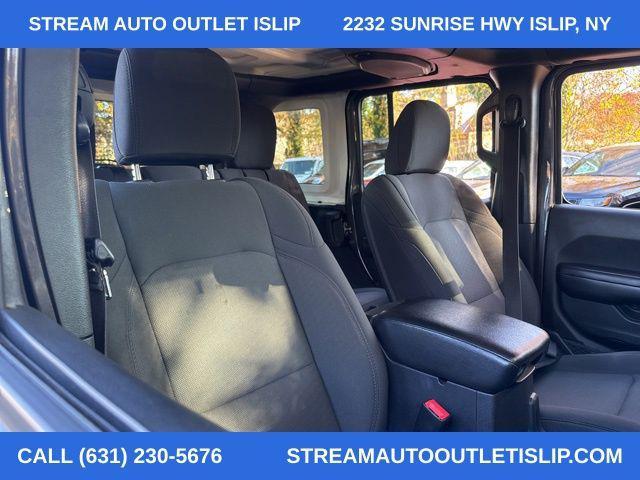 used 2019 Jeep Wrangler Unlimited car, priced at $25,698