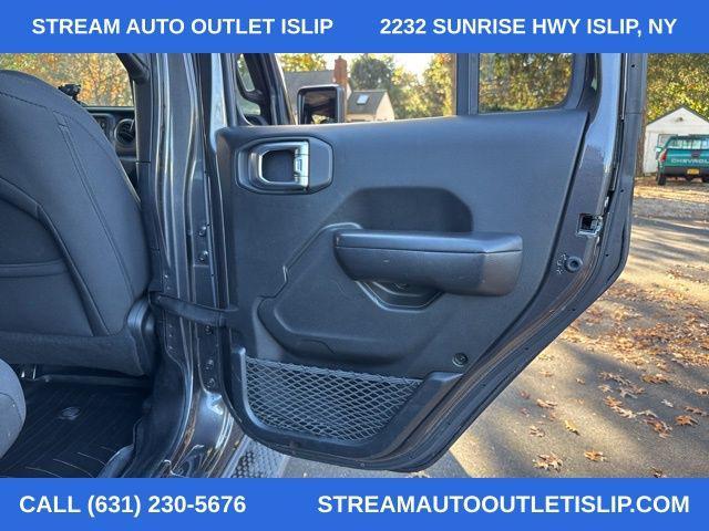 used 2019 Jeep Wrangler Unlimited car, priced at $25,698