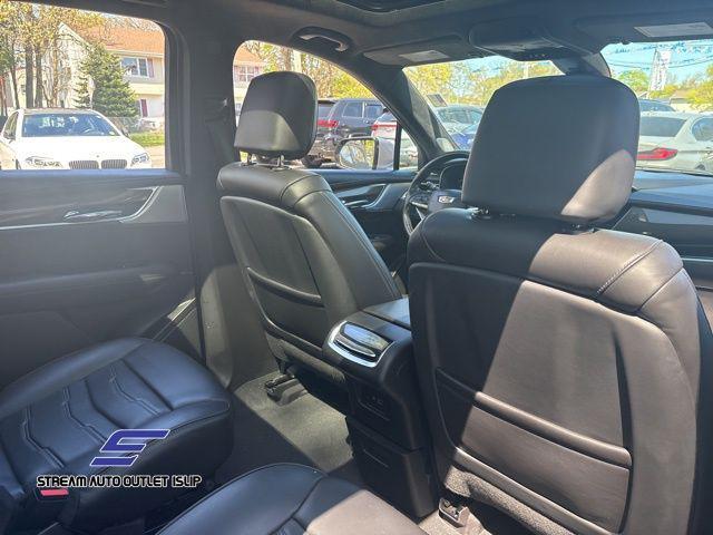 used 2022 Cadillac XT6 car, priced at $31,695
