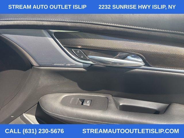 used 2022 Cadillac XT6 car, priced at $31,695