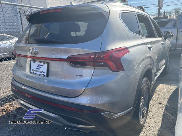 used 2021 Hyundai Santa Fe car, priced at $17,495