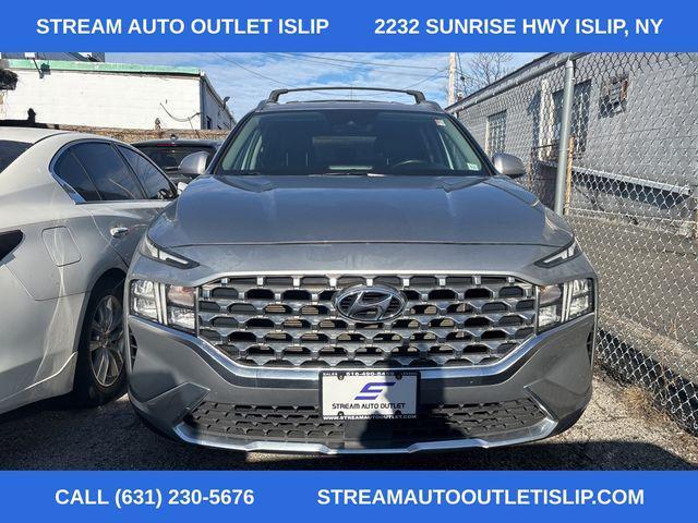 used 2021 Hyundai Santa Fe car, priced at $17,995