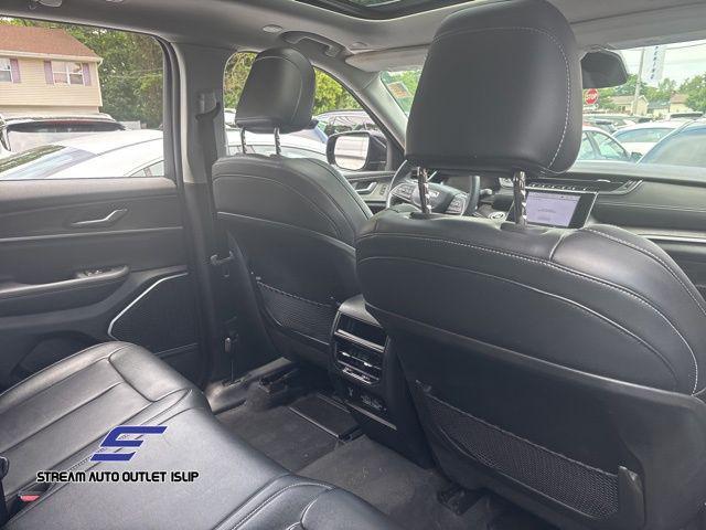 used 2022 Jeep Grand Cherokee car, priced at $26,795